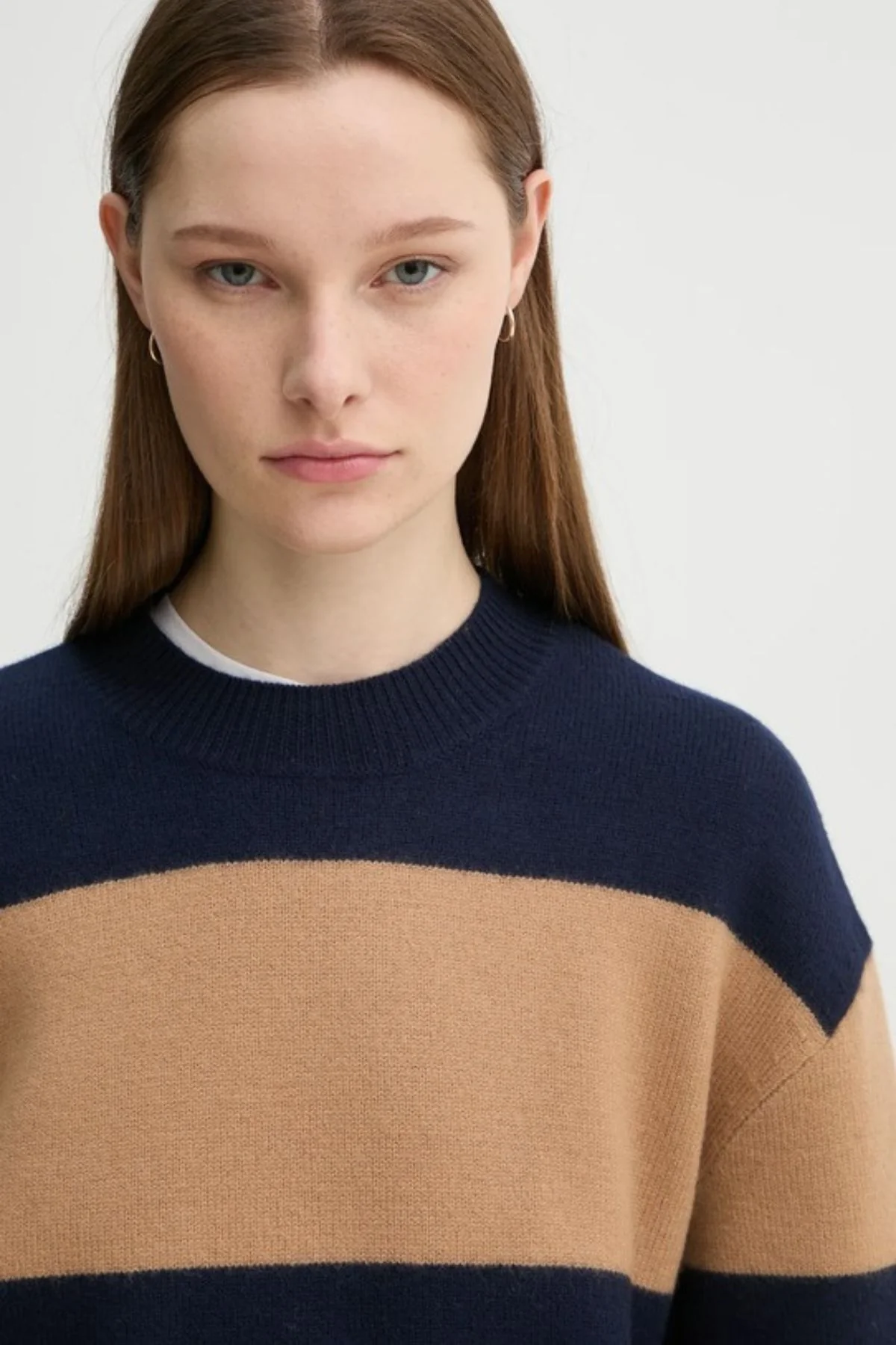 A.P.C. Pull Penny Jumper - Noir/ Camel - Image 3
