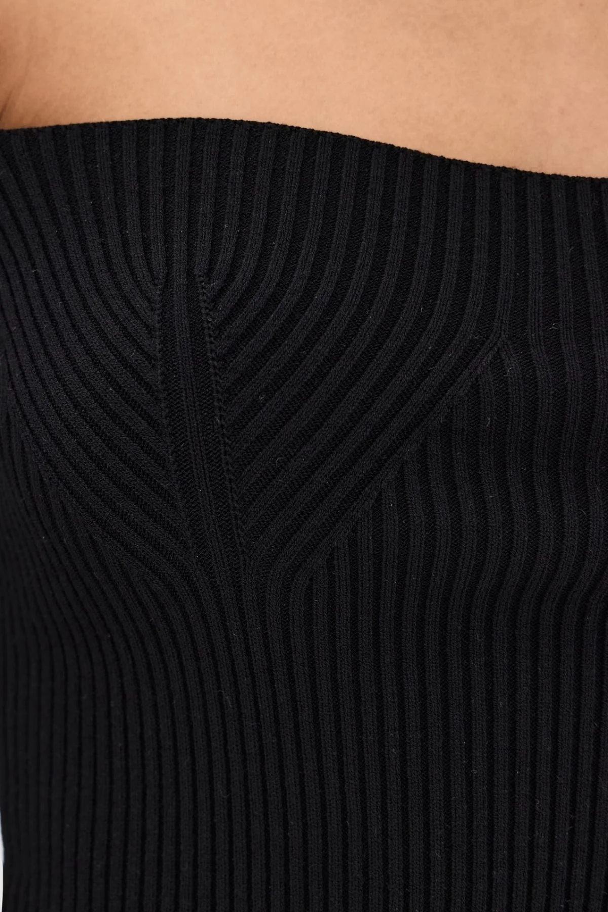 A.W.A.K.E. Mode Square Neck Knit Doughnut Cuffs - Black - Image 4
