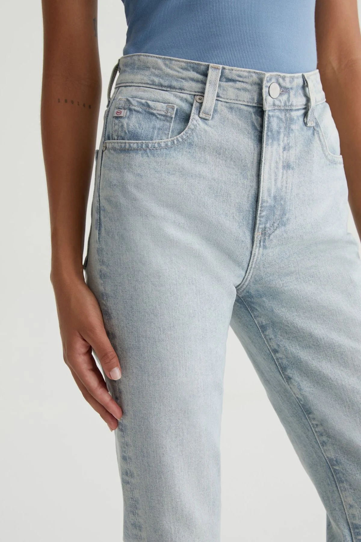 AG Denim Kinsley Crystalline - Moonwash - Image 3