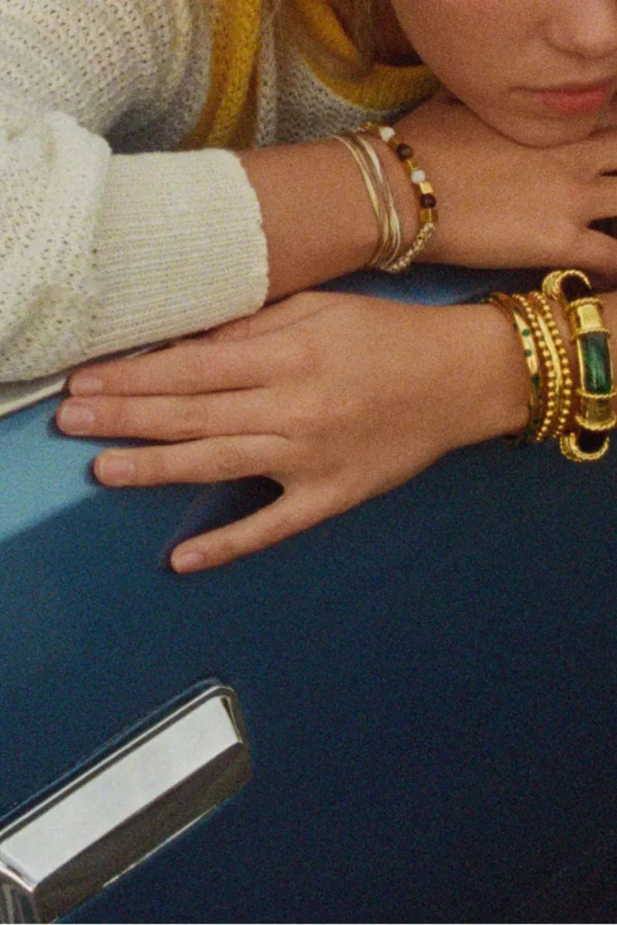 Aurelie Bidermann Positano Bracelet - Emerald/ Yellow Gold Polka - Image 2