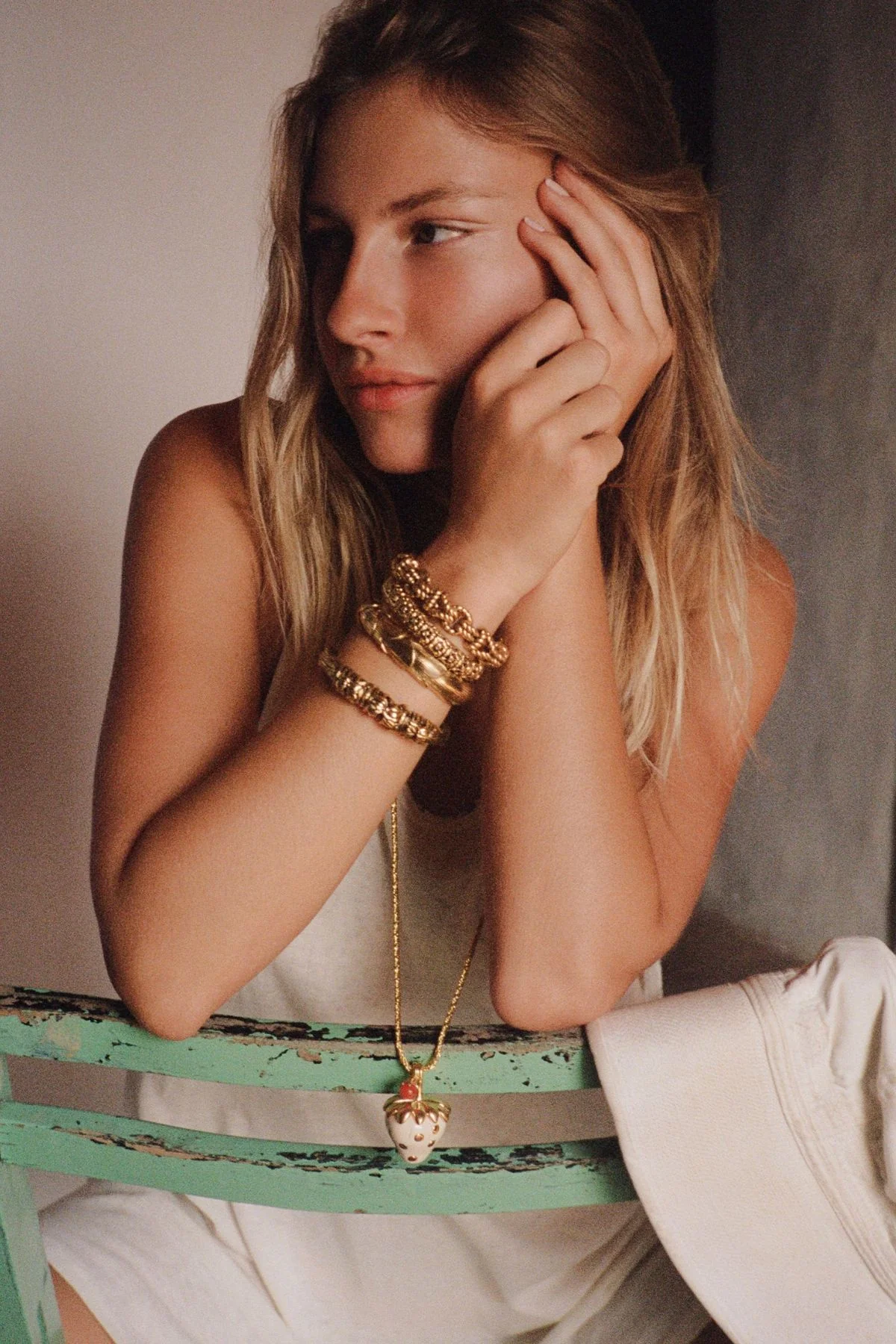 Aurelie Bidermann Tabata Strawberry Necklace - Ivory/ Cornelian - Image 2