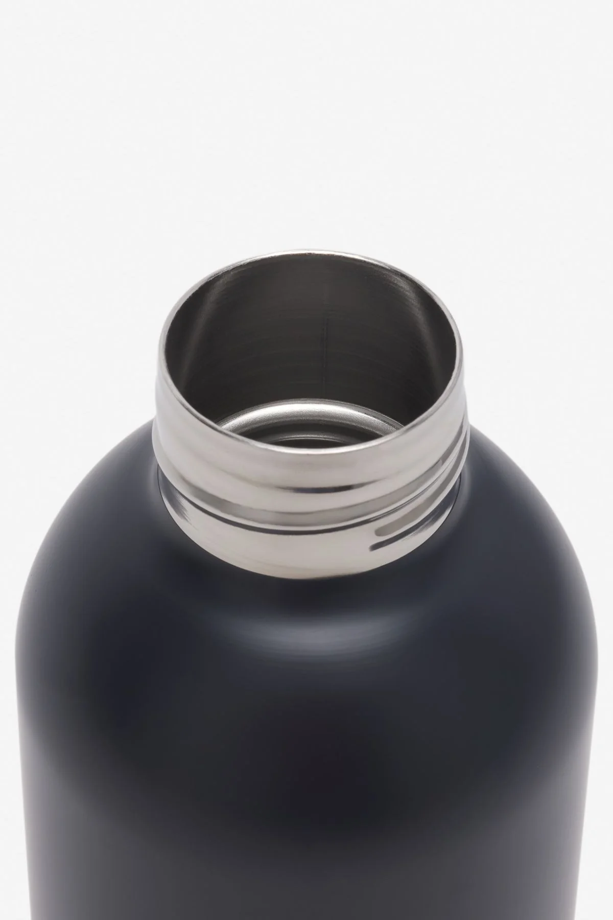 Café Kitsuné Coffee Cup Insulating Flask 500ml - Black - Image 3