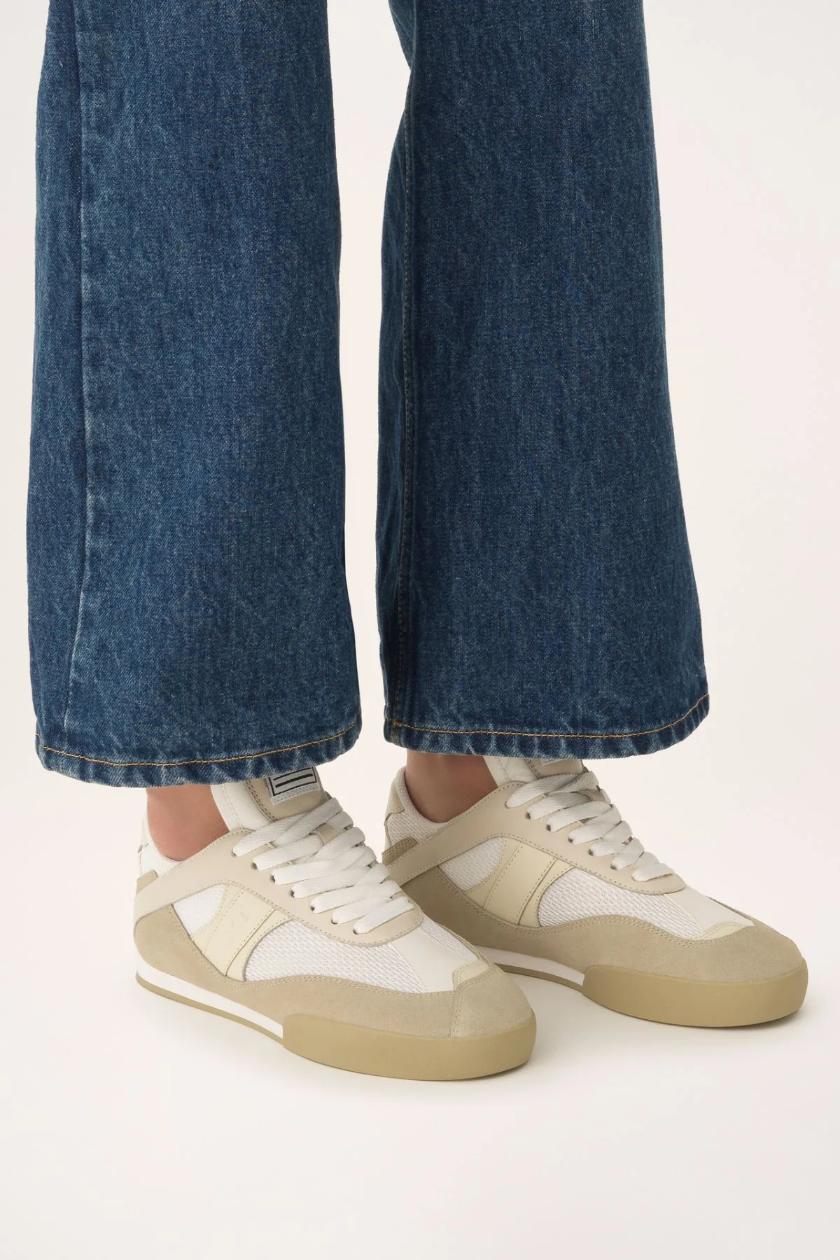 Chloé Kick Sneaker - Soft Beige - Image 2