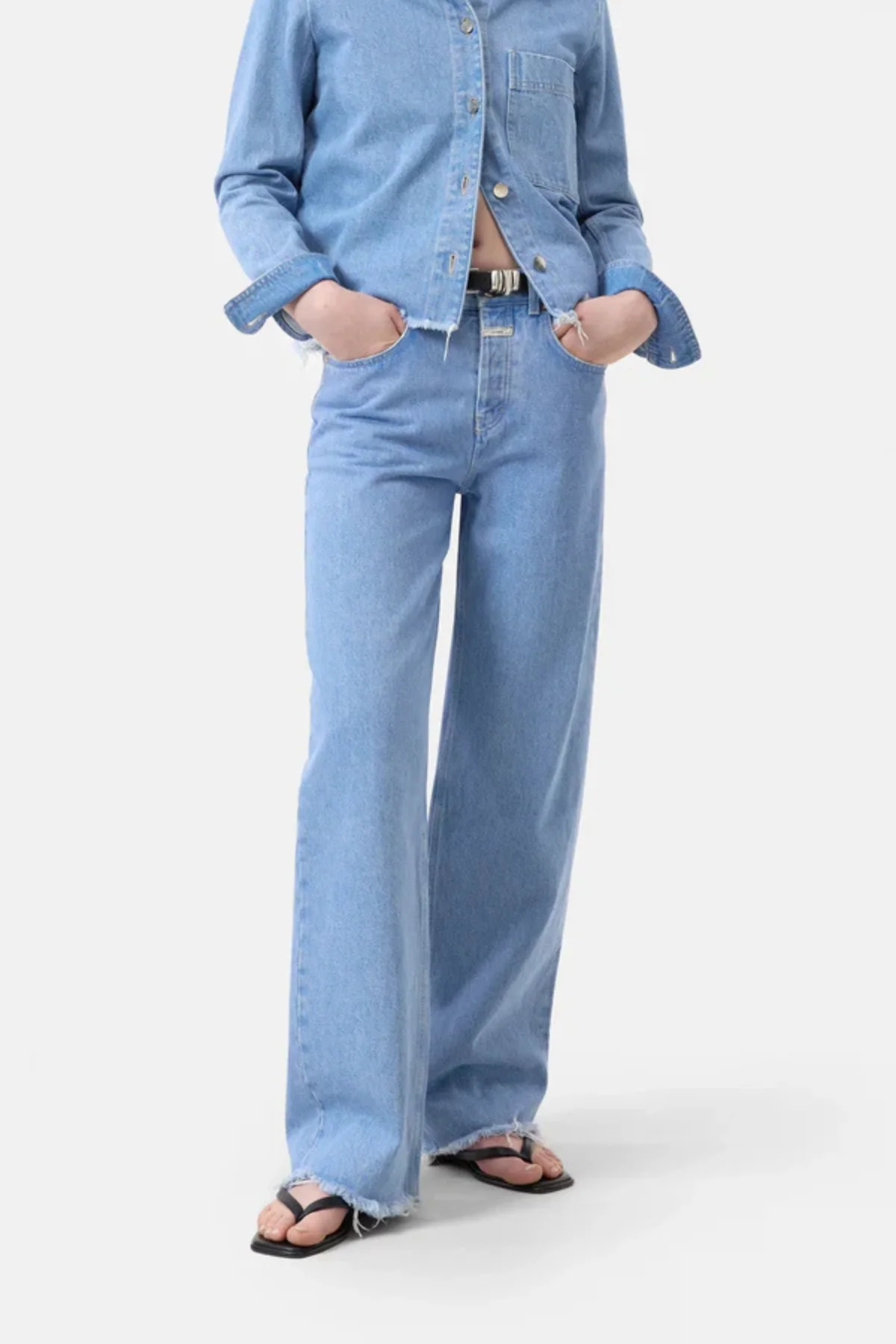 CLOSED Nikka Jean - Light Blue Frayed - Image 2