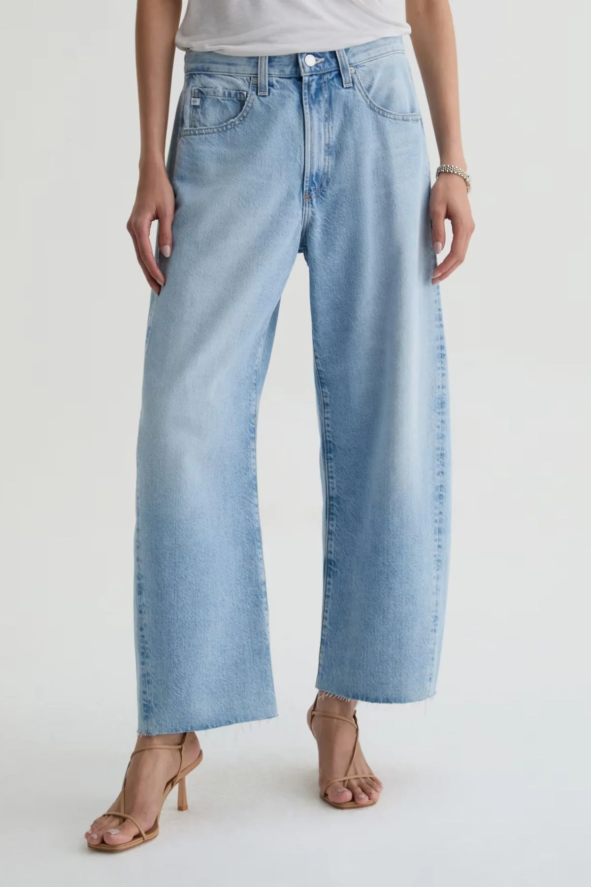 AG Denim Hattie Crop - Gesture - Image 2