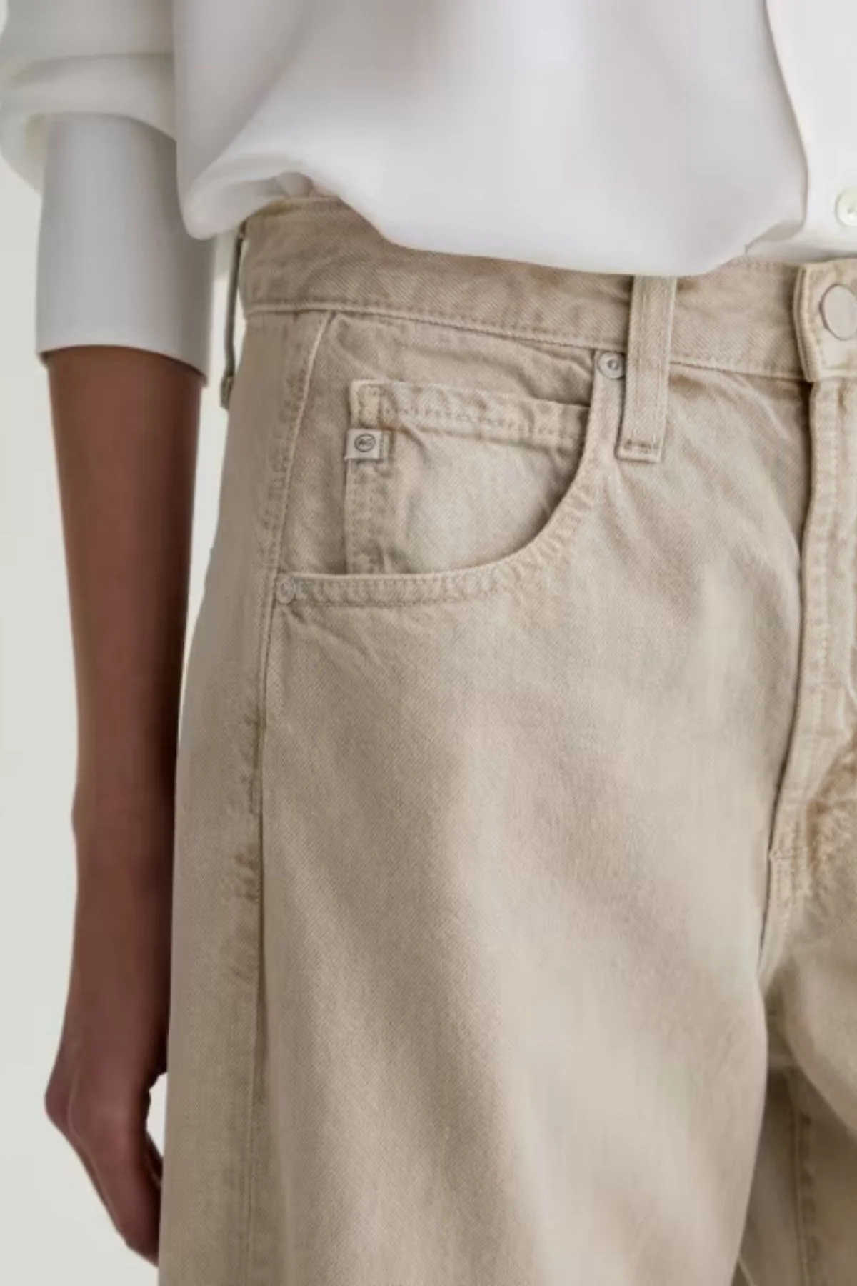 AG Denim Hattie Crop - Sulfur Light Taupe - Image 5