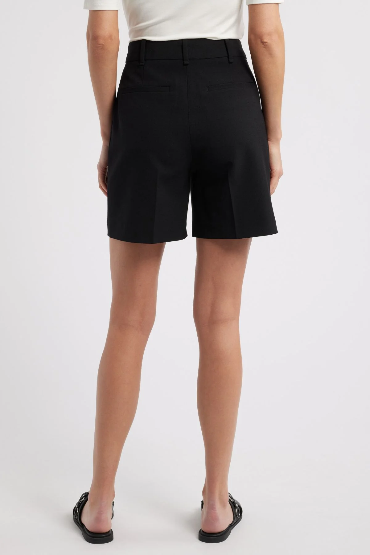 Rag & Bone Irina Wool Short - Black - Image 4