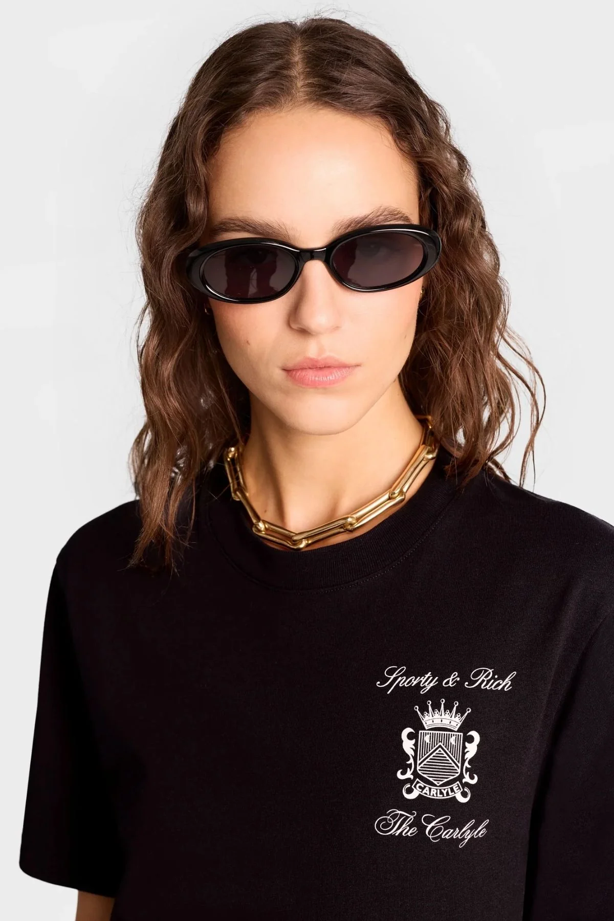 Sporty & Rich The Carlyle Crest T-Shirt - Black/ White - Image 5