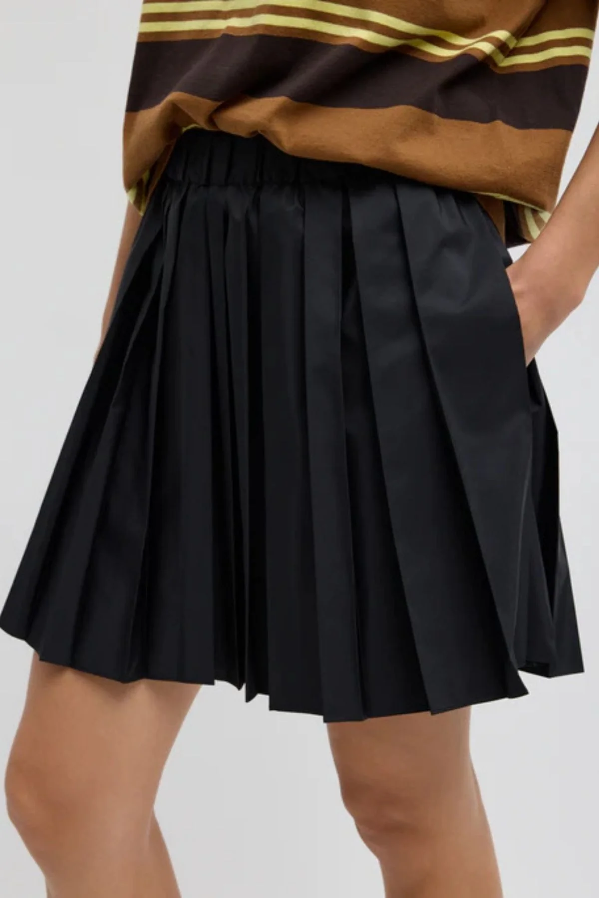 Tibi Summer Nylon Pull On Skirt - Black - Image 4