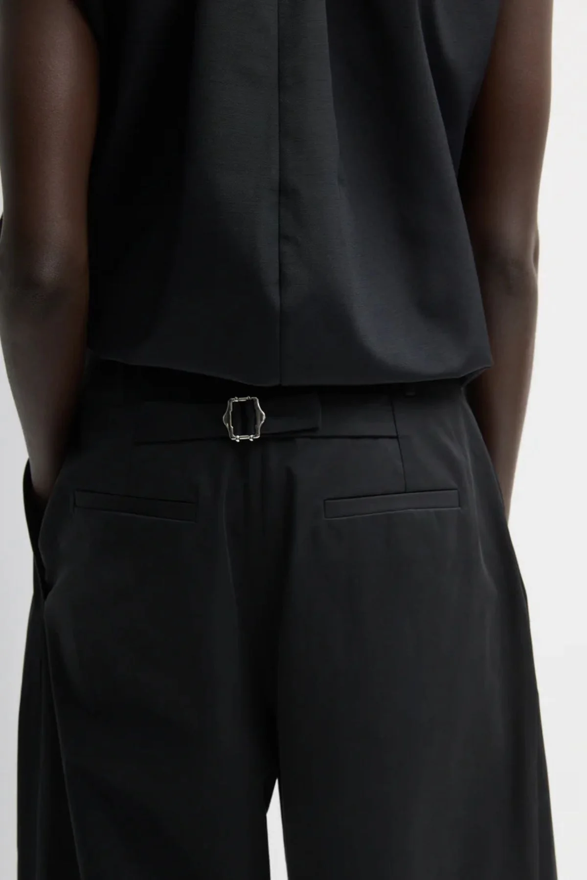 Tibi Bio Twill Triple Pleat Pant - Black - Image 4