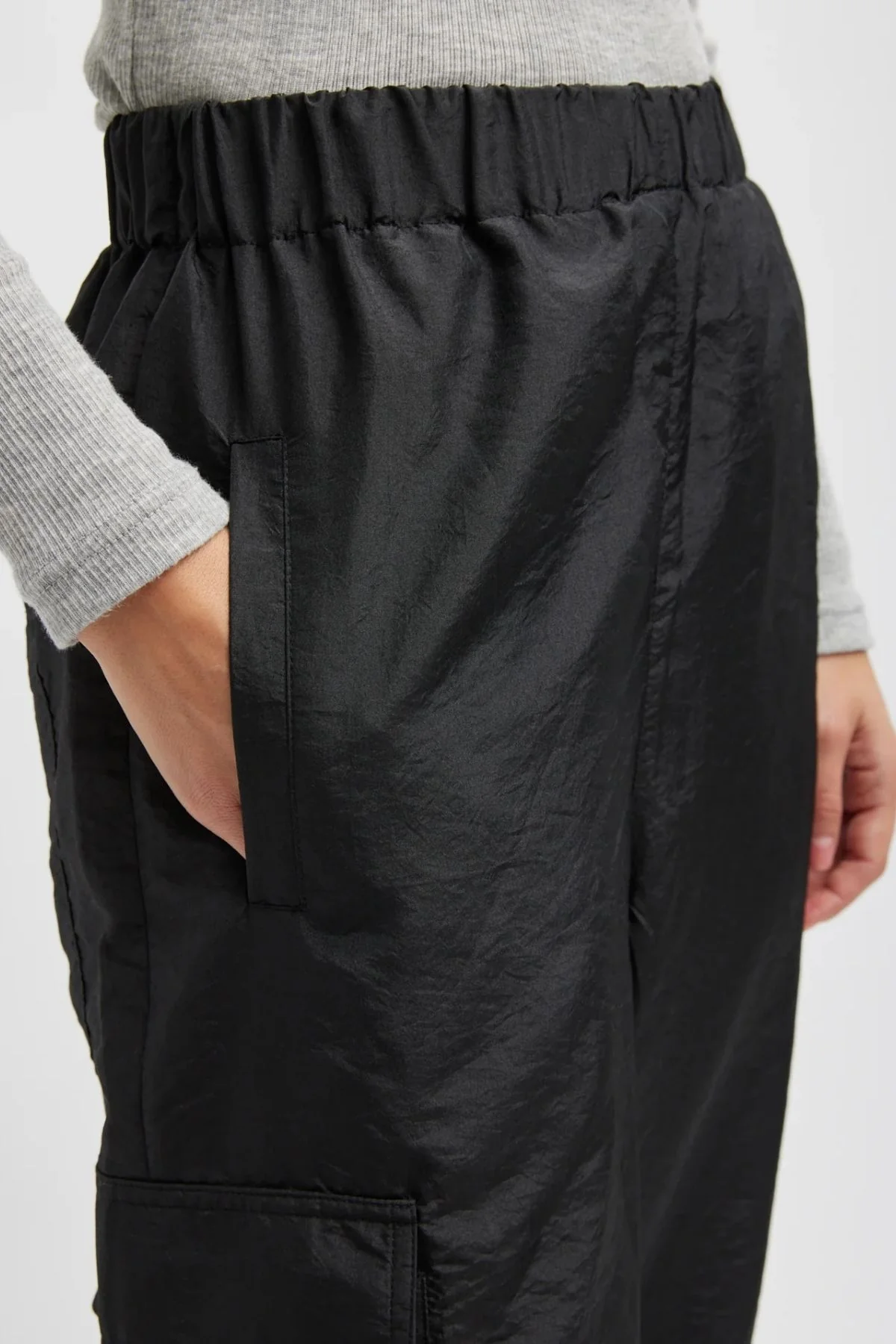 Tibi Crispy Nylon Wilt Pull On Jogger - Black - Image 3