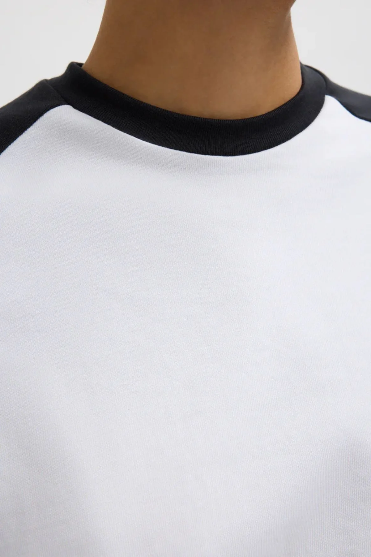 Tibi Perfect Sculpted Baseball Top - Black/ White - Image 5