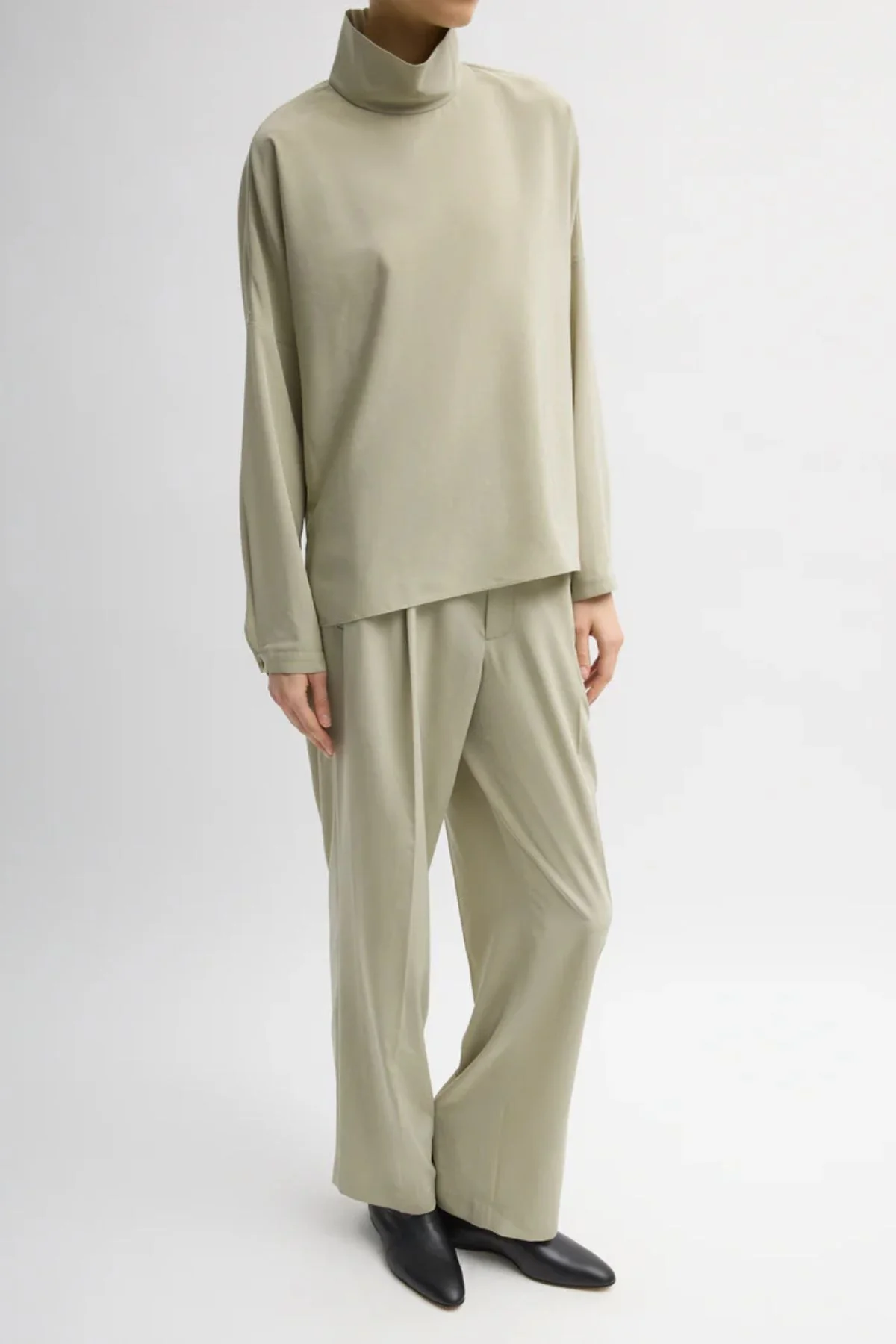 Tibi Relaxed Suiting Dolman Top - Moss Grey