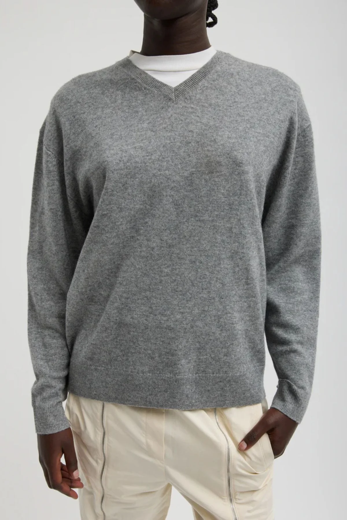 Tibi Washable Cashmere Easy V-Neck - Heather Grey - Image 4