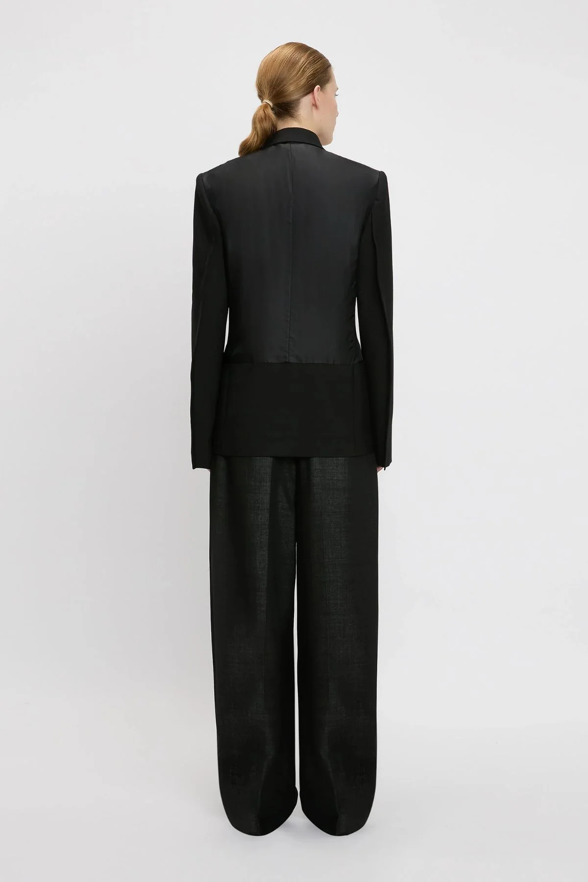 Victoria Beckham Fluid Detail Blazer - Black - Image 3