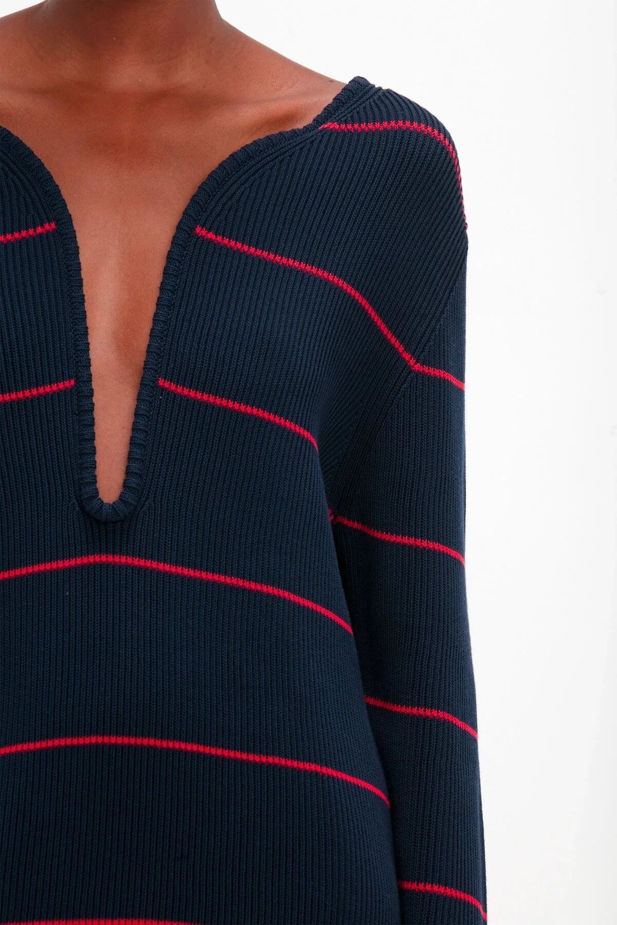 Victoria Beckham Frame Detail Jumper Dress - Navy/ Red - Image 5