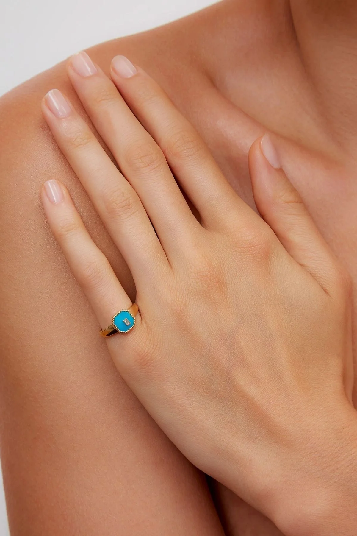 Yvonne Léon Baby Chevalière Turquoise Octagon Signet Ring - Yellow Gold - Image 3