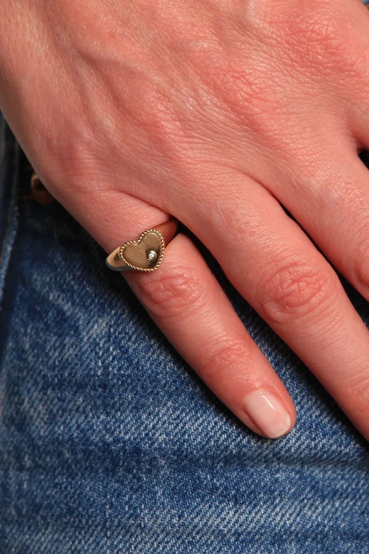 Yvonne Léon Baby Chevaliere Heart Ring - Yellow Gold - Image 4