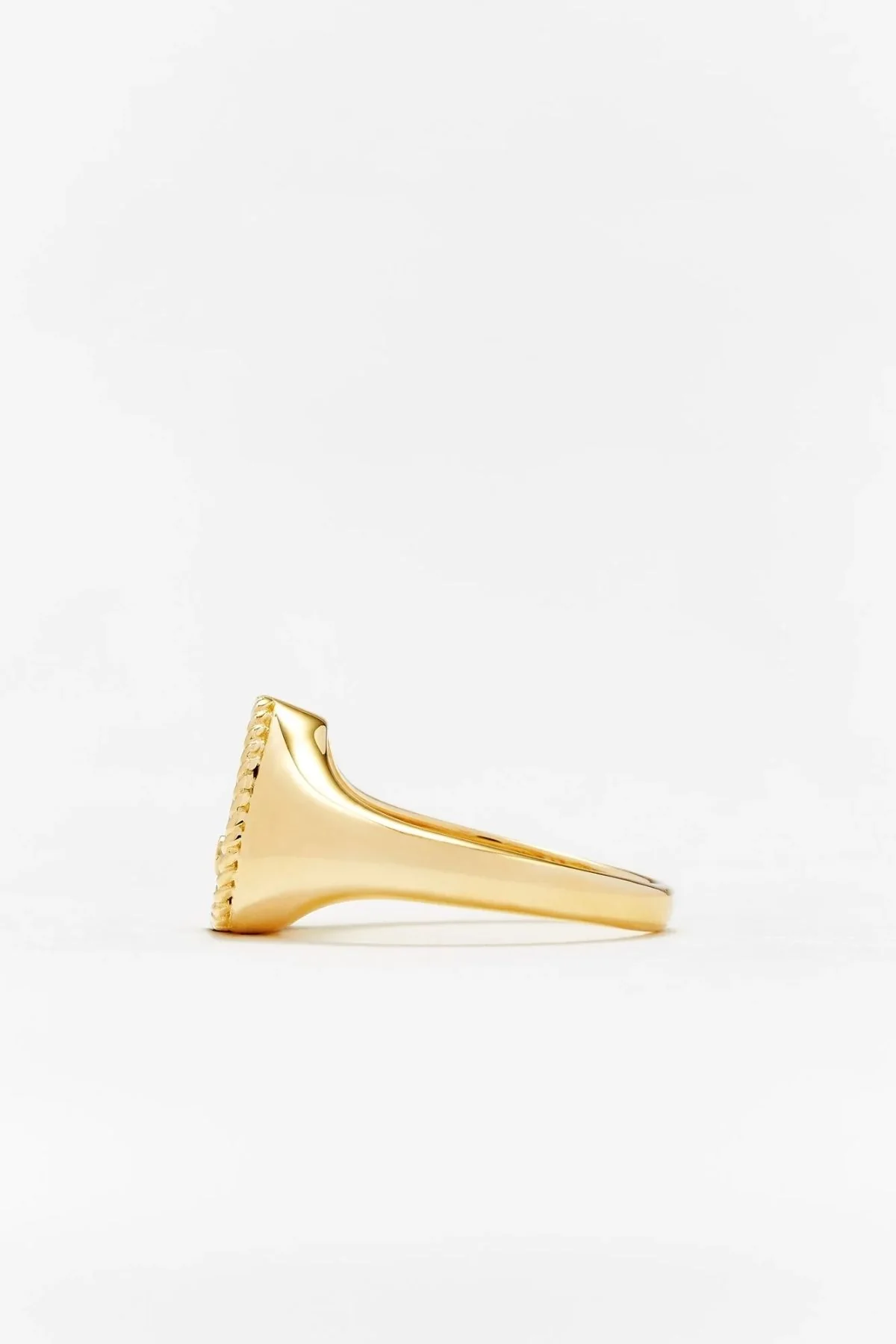 Yvonne Léon Baby Chevalière Pear Ring - Yellow Gold - Image 2
