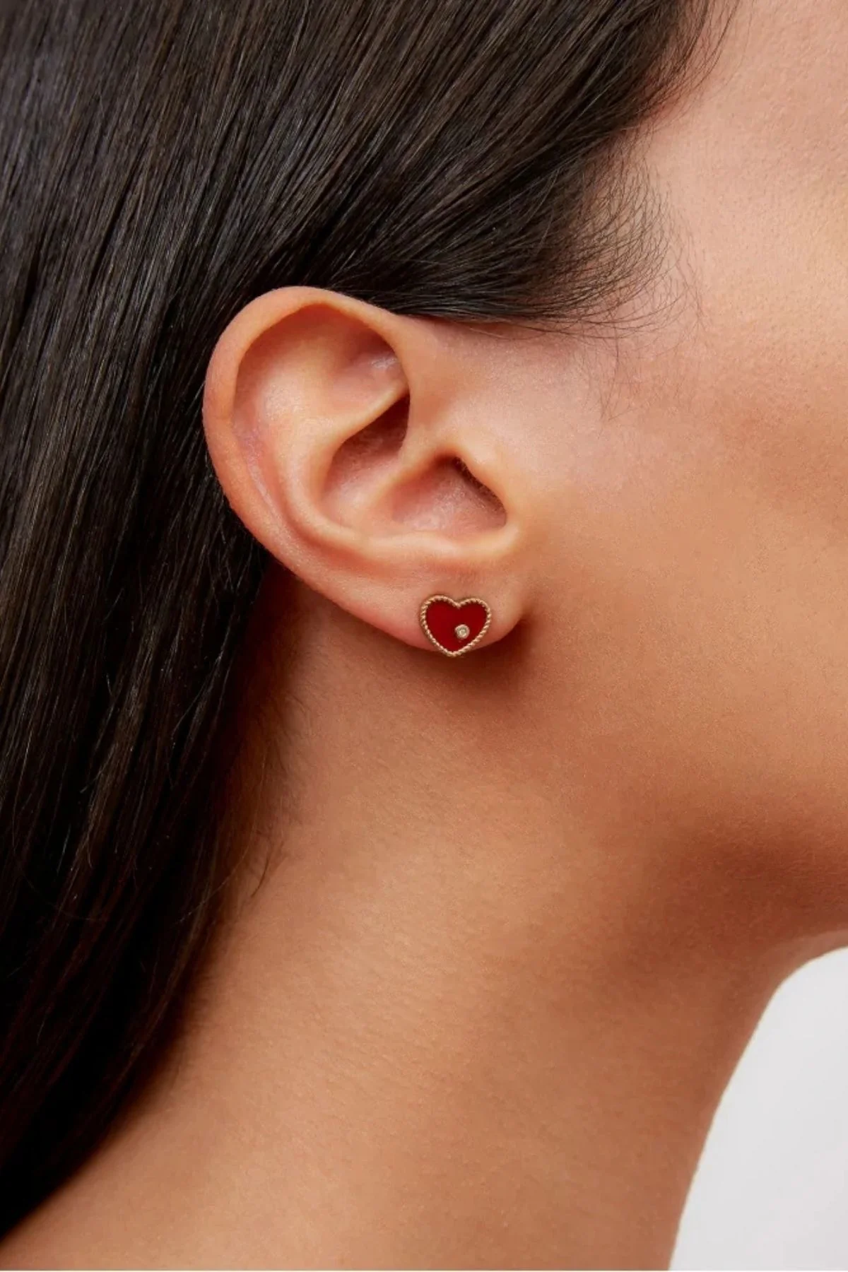Yvonne Léon Baby Coeur Earrings - Agate Rouge - Image 2