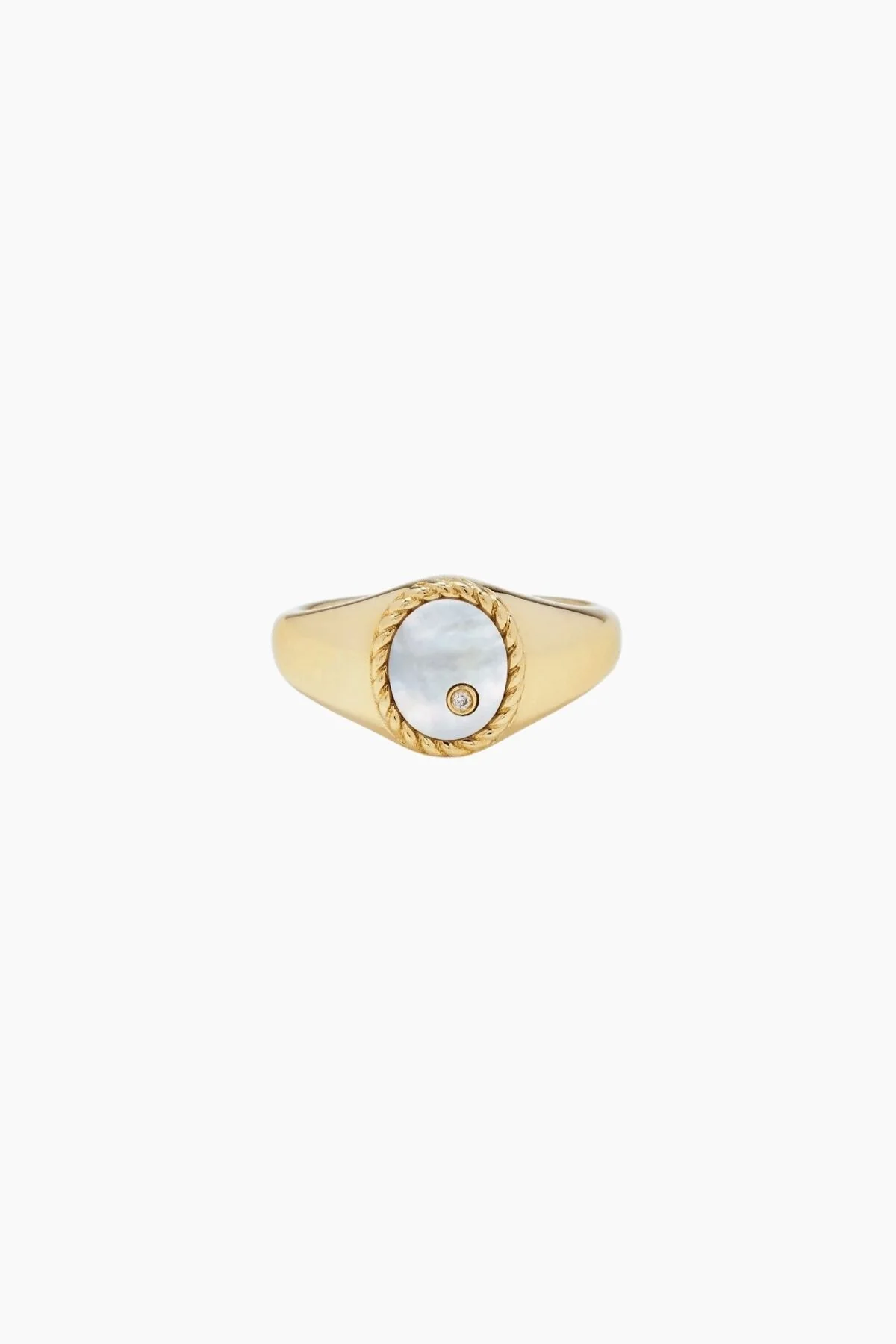Yvonne Léon Baby Pearl Oval Chevalière Ring - Yellow Gold