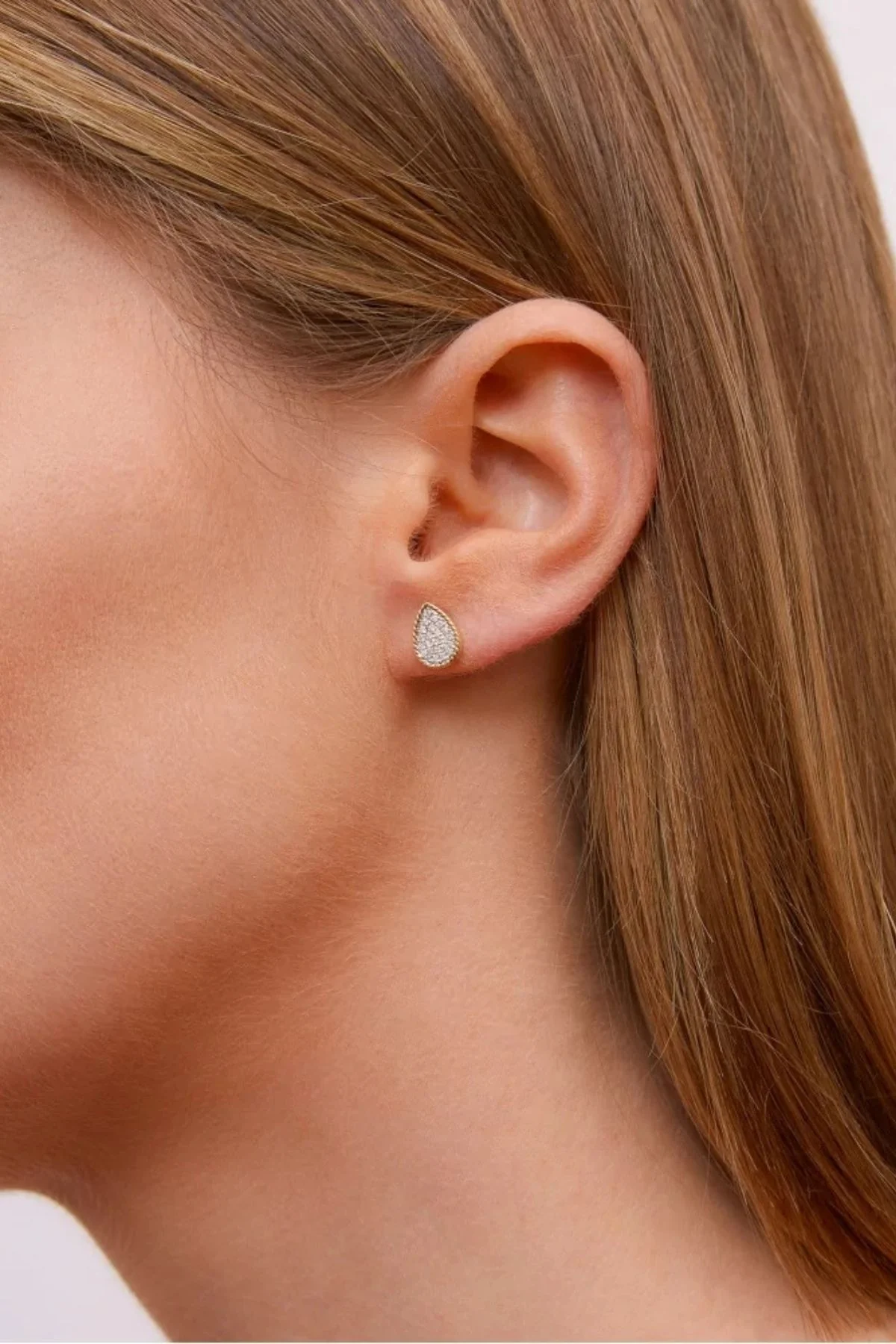 Yvonne Léon Baby Poire Diamant Earrings - Yellow Gold - Image 2