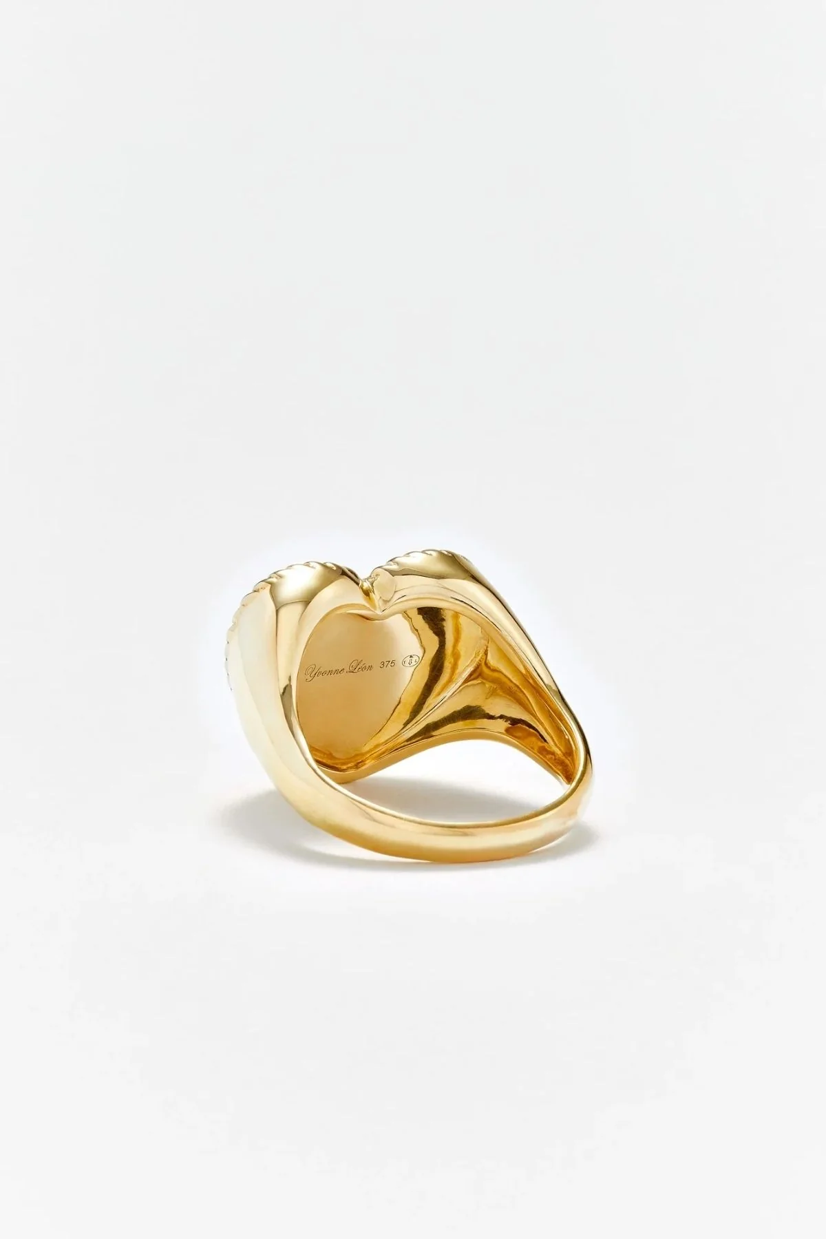 Yvonne Léon Large Chevalière Heart Ring - Yellow Gold - Image 3