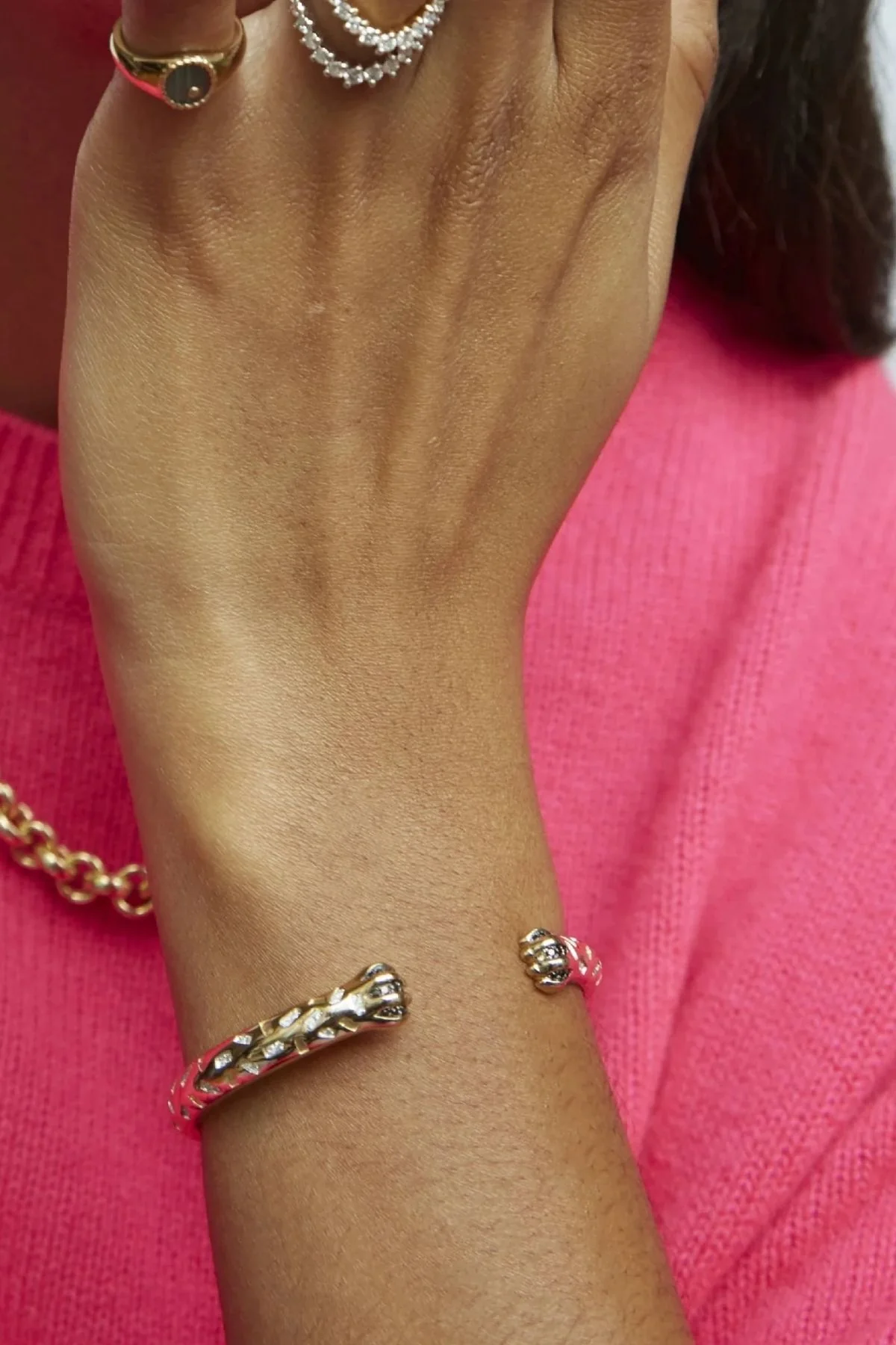 Yvonne Léon Tiger Claw Diamond Bangle - Yellow Gold - Image 3
